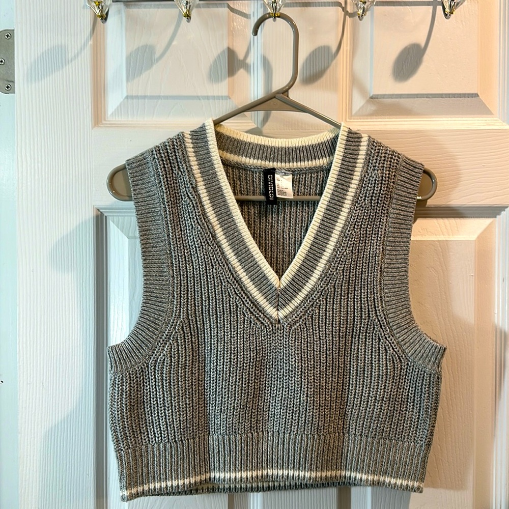 H&M DEVIDED SWEATERTSHIRT TOP